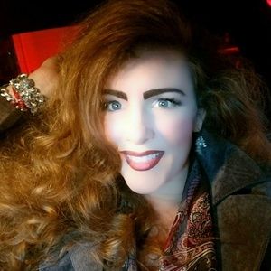 Meet your Posher, Jenny